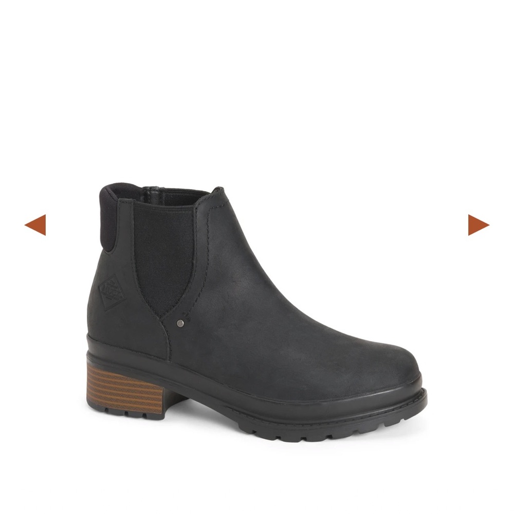 Women’s Waterproof Chelsea Muck Boots